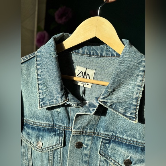 Hand painted New Denim Jacket ZARA size M Custom Jungkook BTS - Picture 8 of 9
